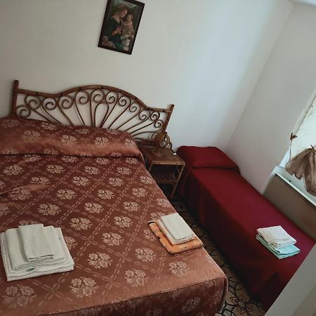 Musica E Poesia Da Battisti Ida Villa Poggio Bustone Kültér fotó
