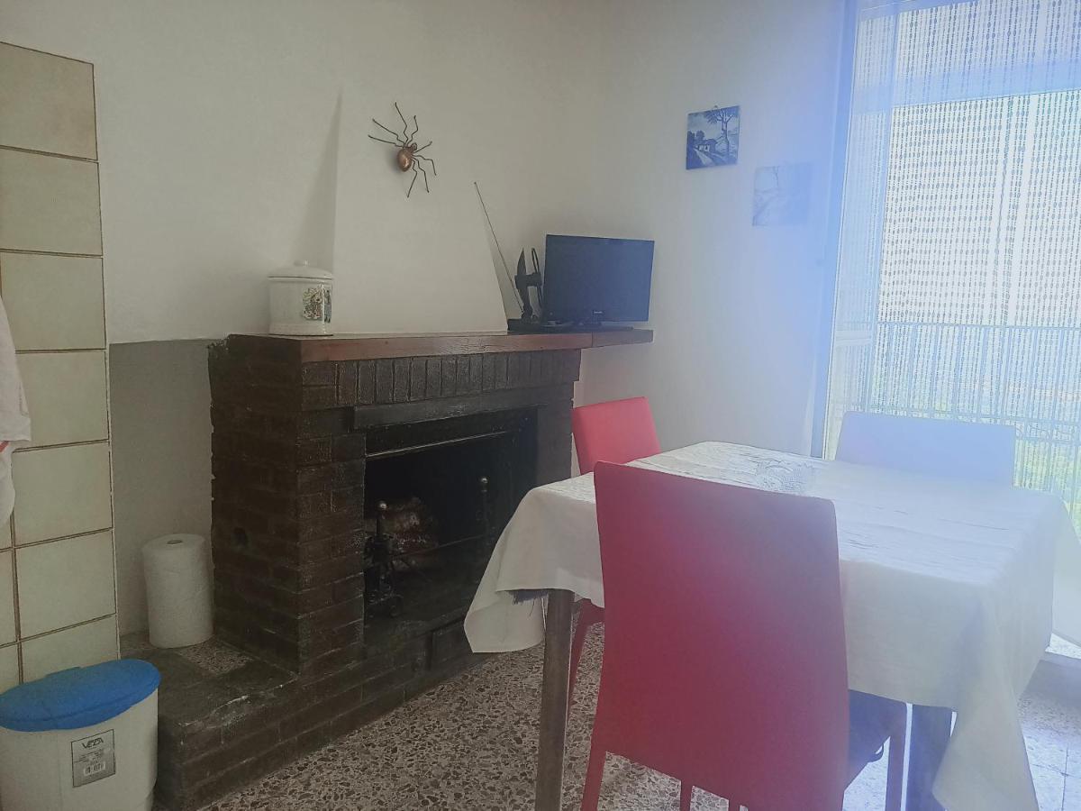 Musica E Poesia Da Battisti Ida Villa Poggio Bustone Kültér fotó