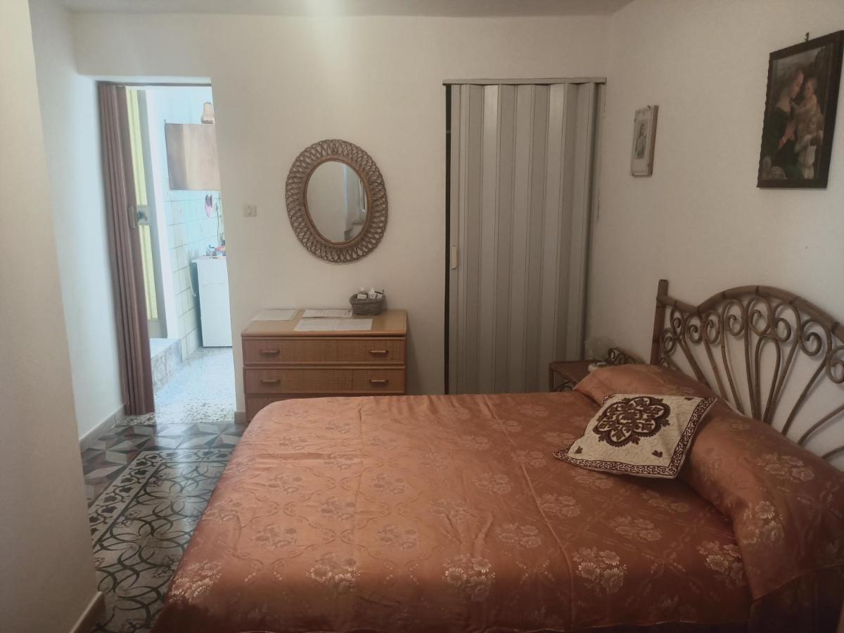 Musica E Poesia Da Battisti Ida Villa Poggio Bustone Kültér fotó