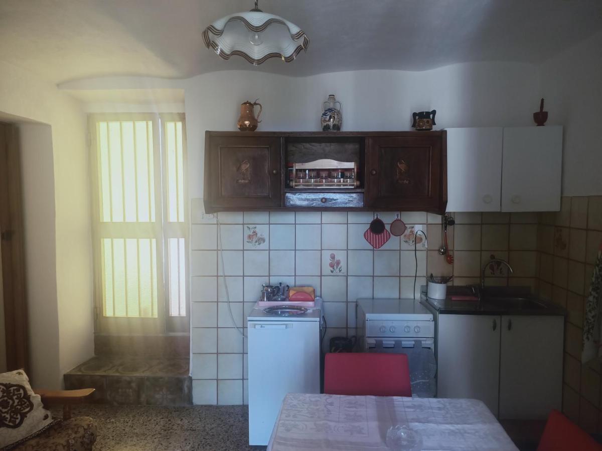 Musica E Poesia Da Battisti Ida Villa Poggio Bustone Kültér fotó