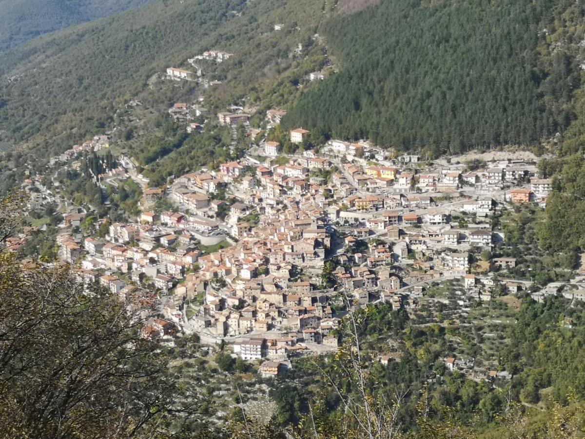 Musica E Poesia Da Battisti Ida Villa Poggio Bustone Kültér fotó