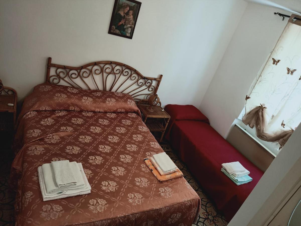 Musica E Poesia Da Battisti Ida Villa Poggio Bustone Kültér fotó